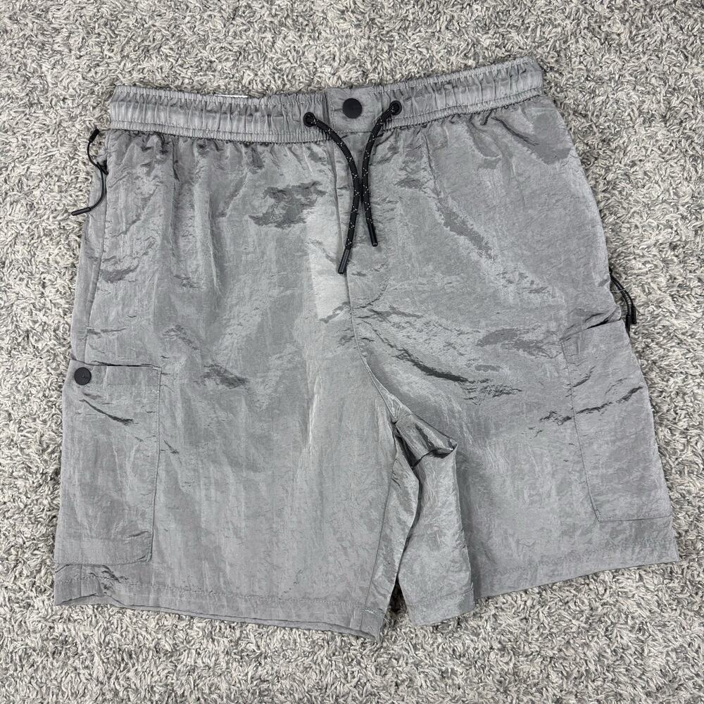 DKNY Men's Silver Metallic Shorts Drawstring Zippered Cargo Pockets Size S